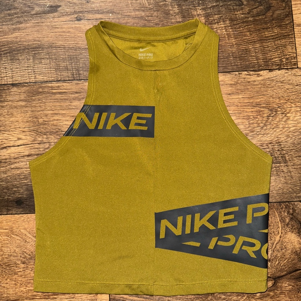 Nike Pro Green Crop Top